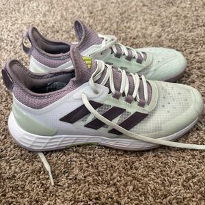 Adidas Adizero Ubersonic tennis court shoe. White, Mint & Purple.